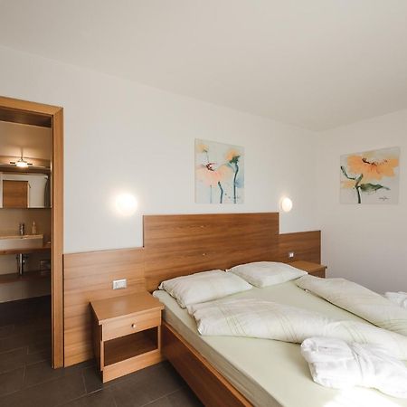 Hotel - Appartements Schmied Hans Scena Camera foto