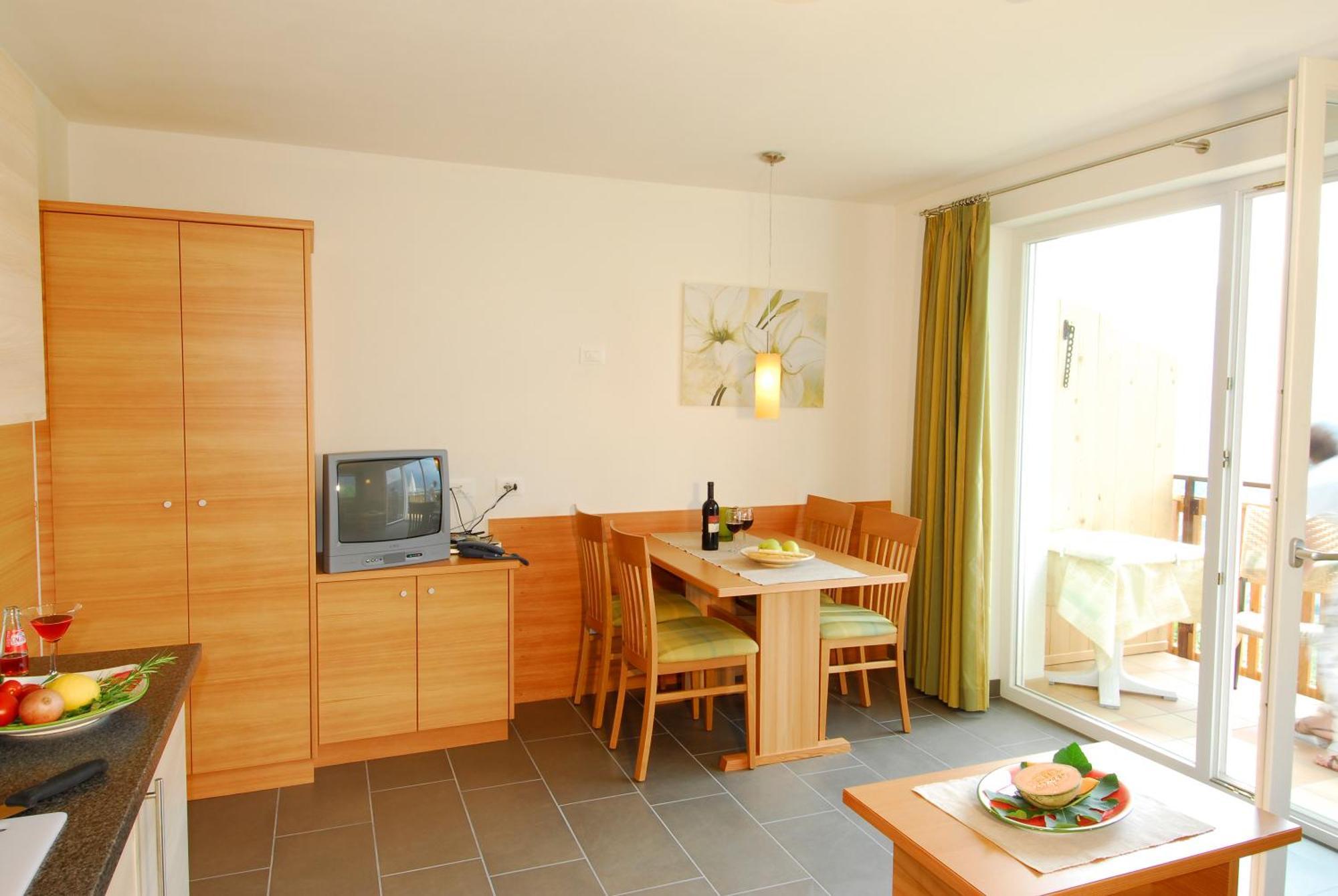 Hotel - Appartements Schmied Hans Scena Camera foto